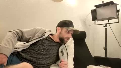 Give John Ryan A Thumbs Up online show from 11.04.25