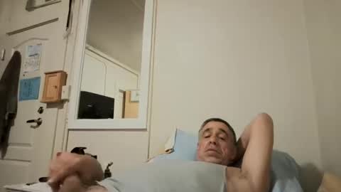 johnspataro831 online show from 12.22.25