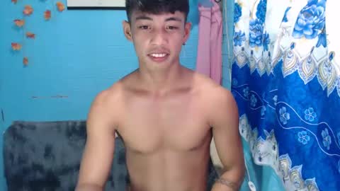 Snapshot of johnydestroyer chatting on 02.12.25 johnydestroyer online show from 02.12.25