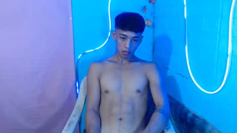 Snapshot of johnydestroyer chatting on 02.23.25 johnydestroyer online show from 02.23.25