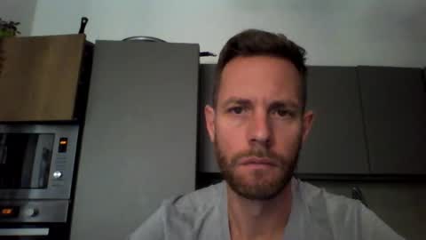 Snapshot of jojo19844 chatting on 09.17.25 jojo19844 online show from 09.17.25