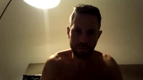 Snapshot of jojo19844 chatting on 10.10.25 jojo19844 online show from 10.10.25