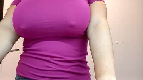 Snapshot of jolenejo chatting on 10.14.25 jolenejo online show from 10.14.25