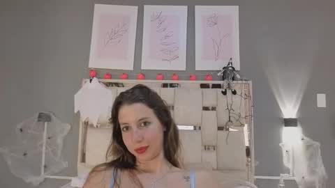 jolie_lov online show from 10.30.25