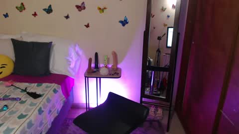 Jolie Mature online show from 12.06.24