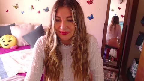 Jolie Mature online show from 01.26.25