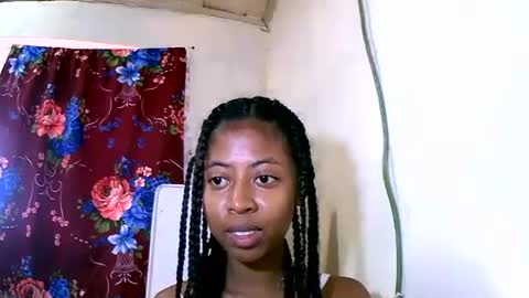 Snapshot of joliekah27 chatting on 01.22.25 joliekah27 online show from 01.22.25