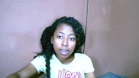 Snapshot of joliekah27 chatting on 02.26.25 joliekah27 online show from 02.26.25