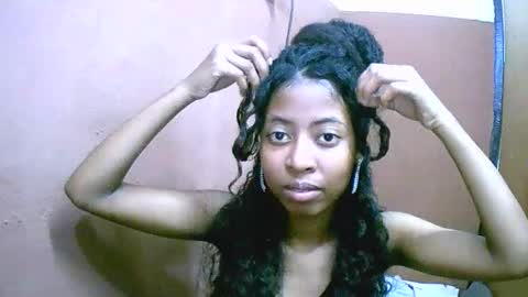 Snapshot of joliekah27 chatting on 03.02.25 joliekah27 online show from 03.02.25