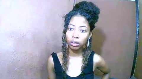 Snapshot of joliekah27 chatting on 03.03.25 joliekah27 online show from 03.03.25