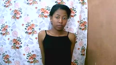 Snapshot of joliekah27 chatting on 03.10.25 joliekah27 online show from 03.10.25