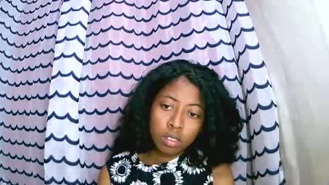 Snapshot of joliekah27 chatting on 09.09.25 joliekah27 online show from 09.09.25