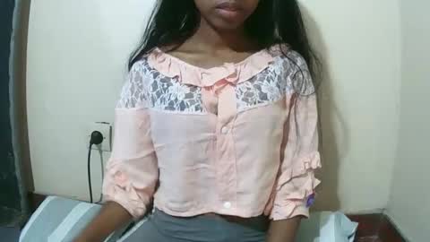 joliekah27 online show from 12.21.25