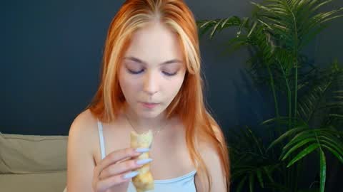 Polly  online show from 01.15.25