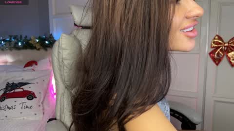 Snapshot of jolly_kris chatting on 12.11.24 Kristina online show from 12.11.24