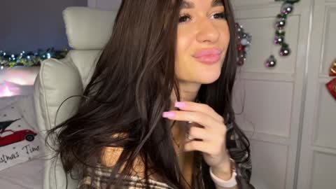 Snapshot of jolly_kris chatting on 01.10.25 Kristina online show from 01.10.25