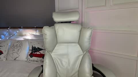 Snapshot of jolly_kris chatting on 01.15.25 Kristina online show from 01.15.25