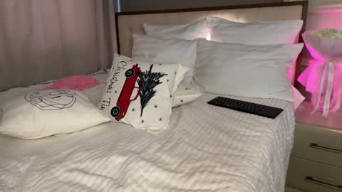 Snapshot of jolly_kris chatting on 02.01.25 Kristina online show from 02.01.25