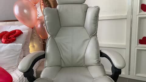 Snapshot of jolly_kris chatting on 02.15.25 Kristina online show from 02.15.25