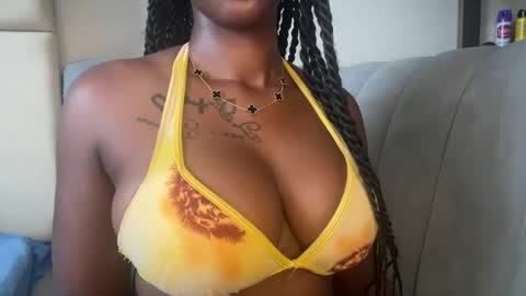 Snapshot of jolly_pretty chatting on 09.12.25 jolly_pretty online show from 09.12.25