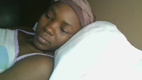 jollynabeb online show from 11.19.25