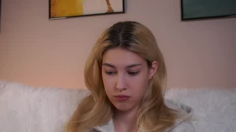 Viola online show from 04.18.26