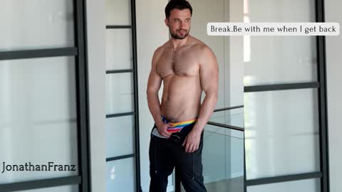 Snapshot of jonathanfranz123 chatting on 02.21.25 jonathanfranz123 online show from 02.21.25