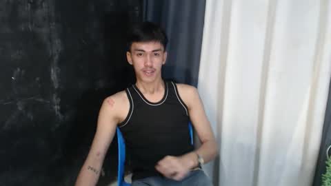 Snapshot of jonel_xx chatting on 04.05.26 jonel online show from 04.05.26