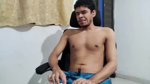 Snapshot of jonhsebastiann chatting on 10.16.25 John online show from 10.16.25