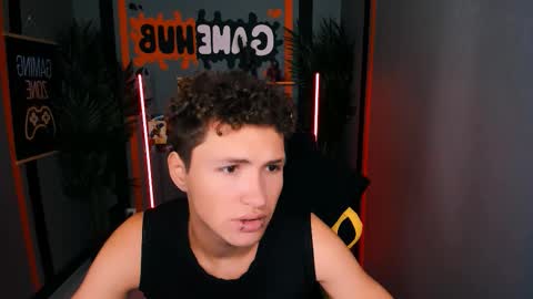 Snapshot of jonny_dark chatting on 10.17.25 Jonny online show from 10.17.25