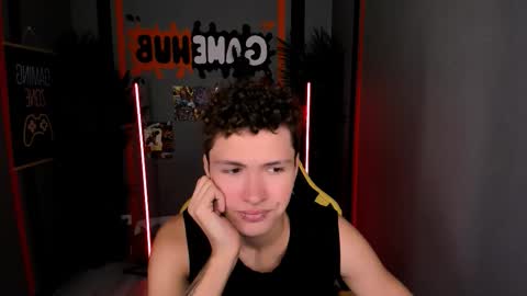 Snapshot of jonny_dark chatting on 10.18.25 Jonny online show from 10.18.25