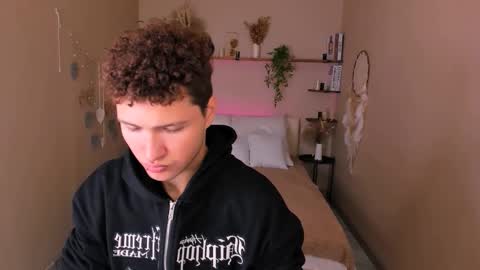 Snapshot of jonny_dark chatting on 10.21.25 Jonny online show from 10.21.25