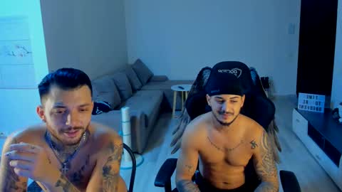 jonnyporn1 online show from 11.12.25