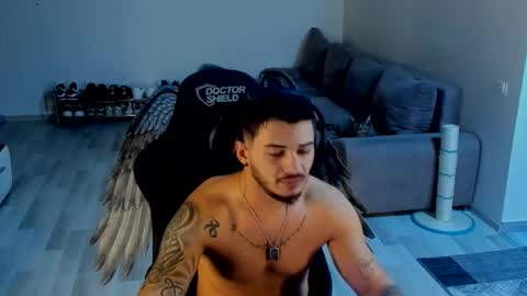 Snapshot of jonnyporn1 chatting on 12.19.25 jonnyporn1 online show from 12.19.25