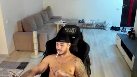 Snapshot of jonnyporn1 chatting on 01.07.26 jonnyporn1 online show from 01.07.26