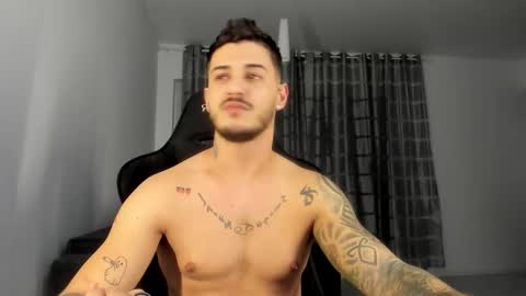 Snapshot of jonnyporn1 chatting on 02.01.26 jonnyporn1 online show from 02.01.26