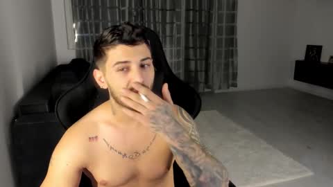 Snapshot of jonnyporn1 chatting on 02.07.26 jonnyporn1 online show from 02.07.26