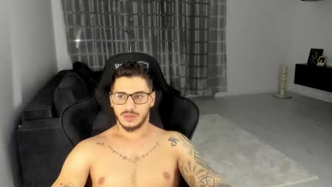 Snapshot of jonnyporn1 chatting on 02.18.26 jonnyporn1 online show from 02.18.26