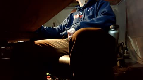 Snapshot of jontn_swift chatting on 12.12.24 Jonathon Swift online show from 12.12.24