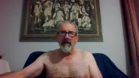 Snapshot of jony_five chatting on 07.12.26 Jon online show from 07.12.26