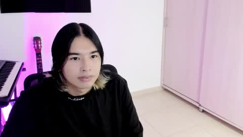 Jiho online show from 10.05.25