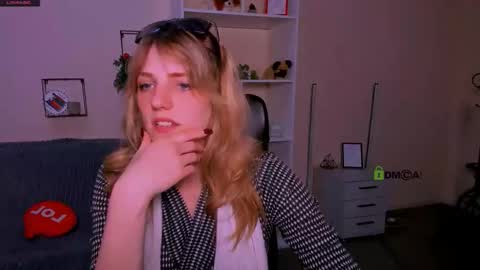 Snapshot of jose_fairy chatting on 10.06.25 jose_fairy online show from 10.06.25