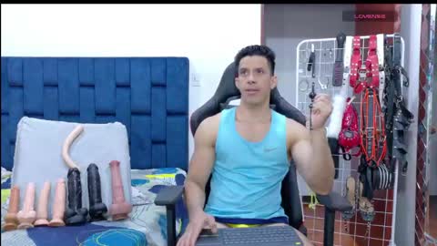 jose_rumbero91 online show from 04.21.26