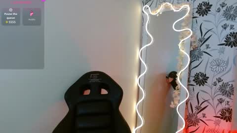 Joselyn  online show from 11.26.25