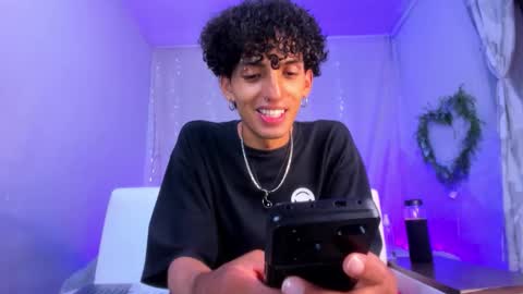 Snapshot of josesweet_ chatting on 11.01.25 Jose online show from 11.01.25