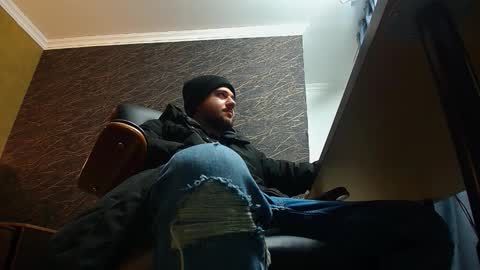 Snapshot of joshknights chatting on 12.14.25 JoshKnight online show from 12.14.25