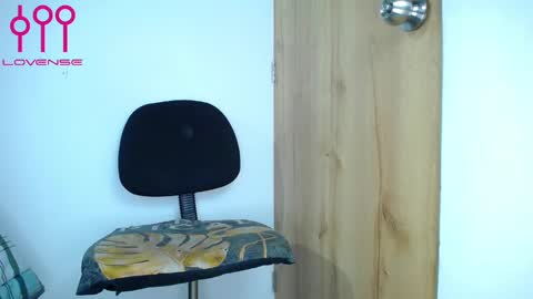 Snapshot of josue_angel chatting on 01.04.25 Josue 22cm big dick online show from 01.04.25