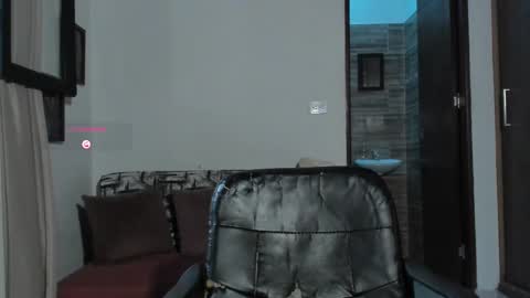 Im Jouliano online show from 10.01.25