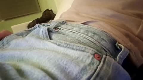 Snapshot of jovenduro84 chatting on 10.13.25 jovenduro84 online show from 10.13.25