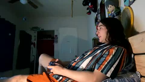 Joy3100 online show from 10.05.25